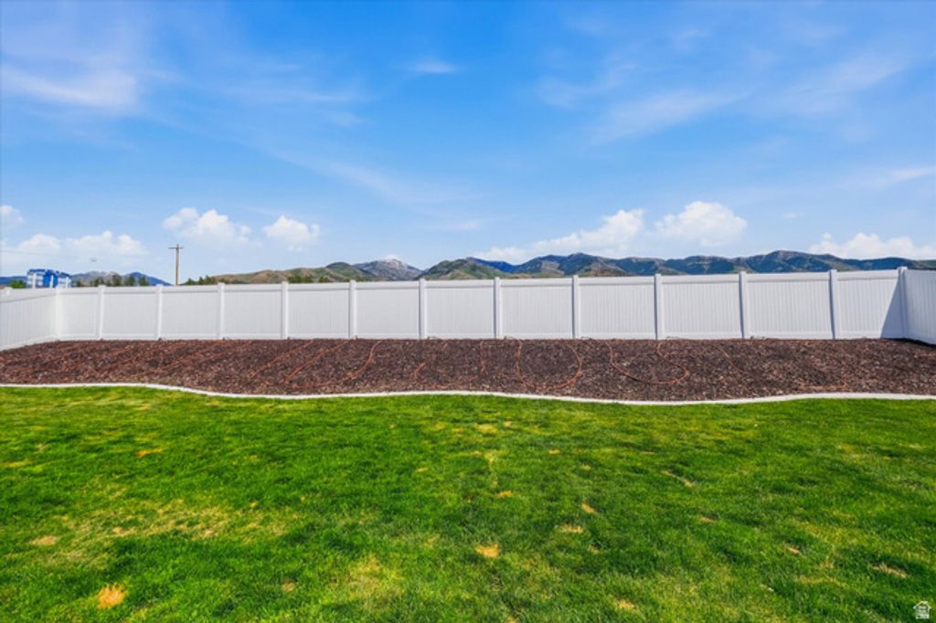 Image 37 of property listing at 628 S 380 E, Smithfield, UT 84335