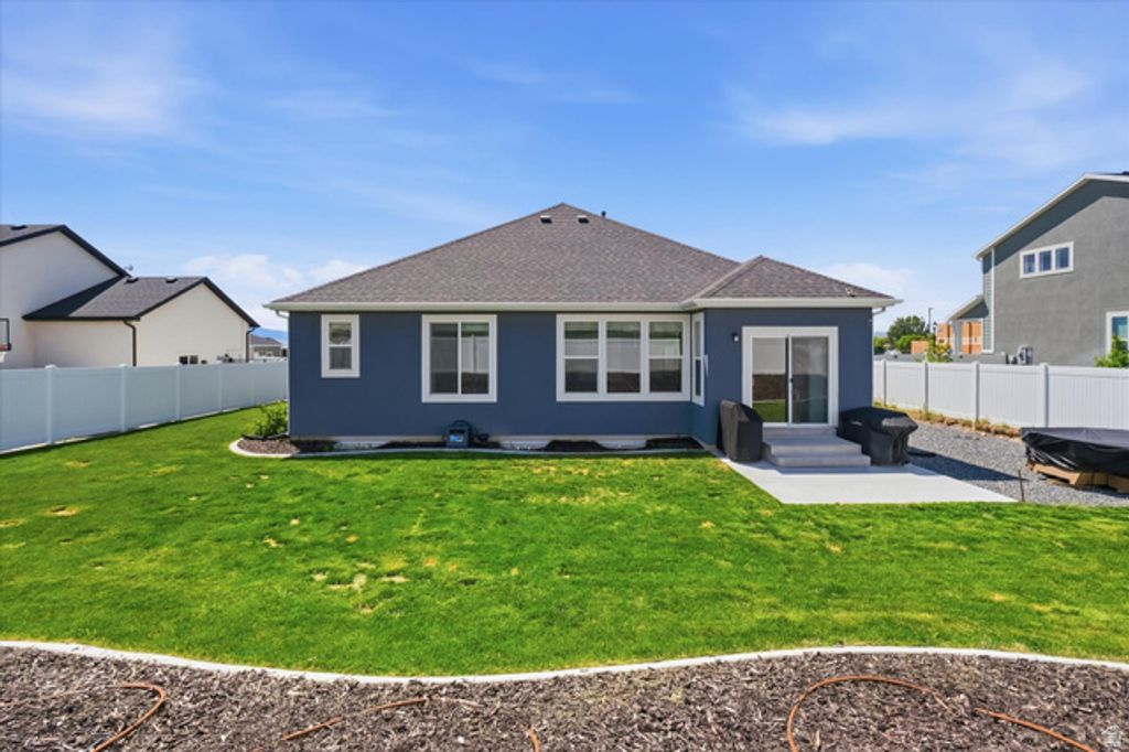 Image 39 of property listing at 628 S 380 E, Smithfield, UT 84335