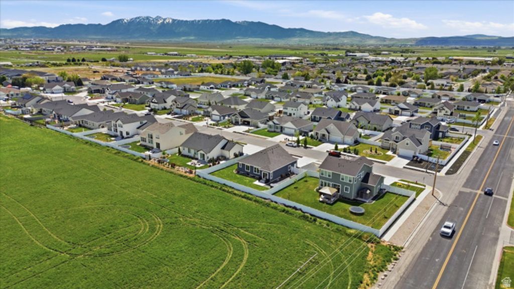 Image 45 of property listing at 628 S 380 E, Smithfield, UT 84335