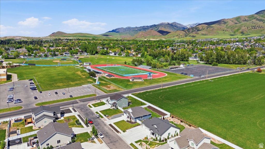Image 49 of property listing at 628 S 380 E, Smithfield, UT 84335