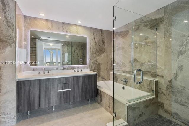 488 NE 18th St 3801, Miami, FL 33132