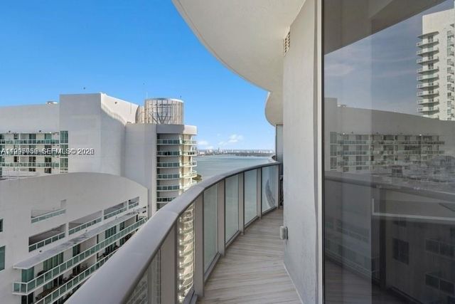 488 NE 18th St 3801, Miami, FL 33132