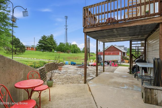 104 Dayhill Ct, Coxs Creek, KY 40013
