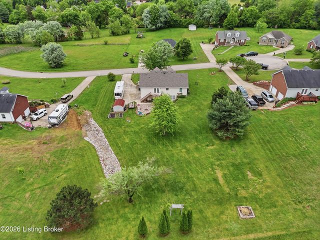 104 Dayhill Ct, Coxs Creek, KY 40013