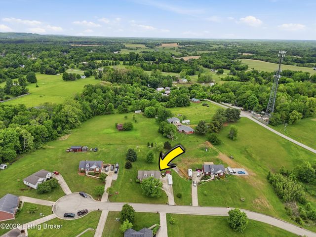 104 Dayhill Ct, Coxs Creek, KY 40013