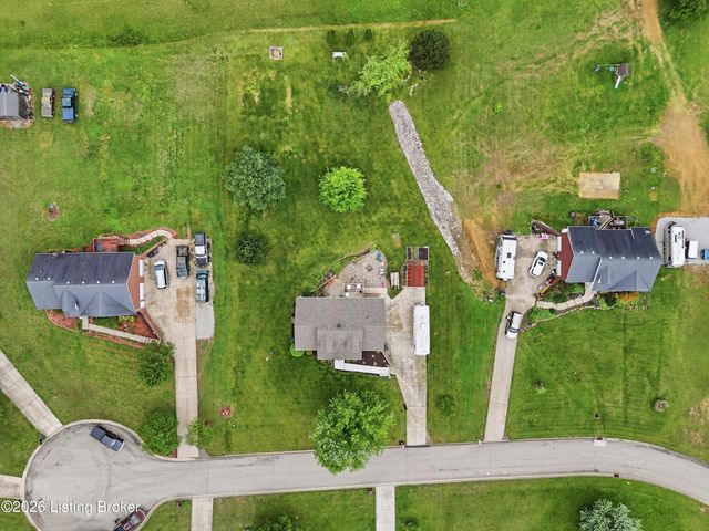 104 Dayhill Ct, Coxs Creek, KY 40013