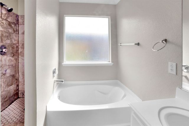 1010 Halifax Lane, Forney, TX 75126