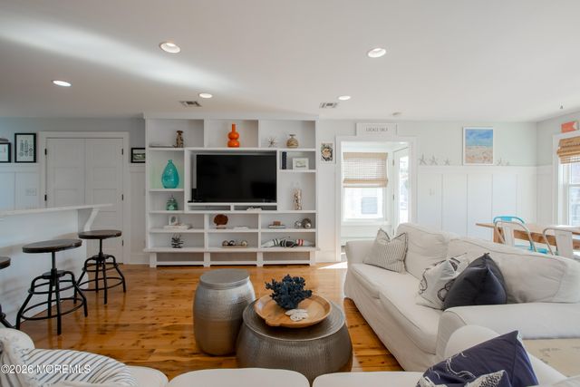 31 Washington Avenue, Highlands, NJ 07732