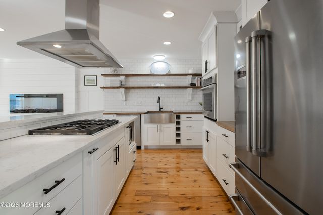 31 Washington Avenue, Highlands, NJ 07732