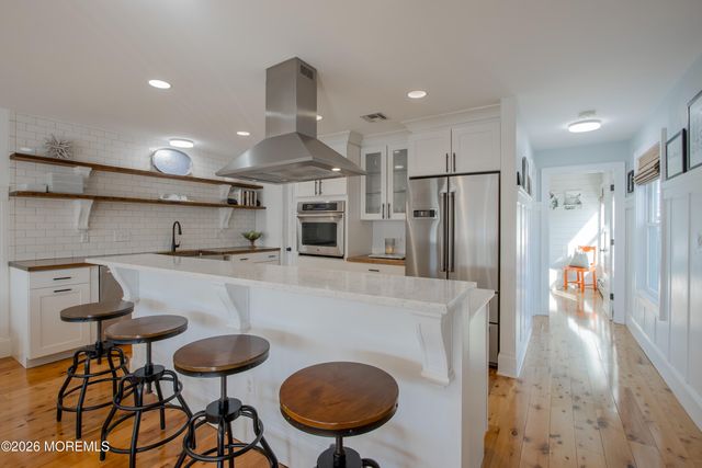 31 Washington Avenue, Highlands, NJ 07732
