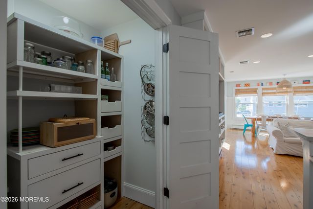 31 Washington Avenue, Highlands, NJ 07732