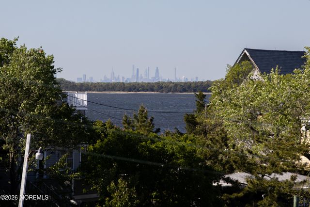 31 Washington Avenue, Highlands, NJ 07732