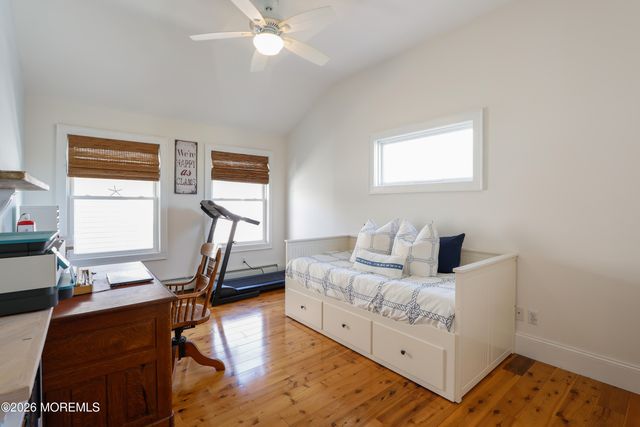 31 Washington Avenue, Highlands, NJ 07732