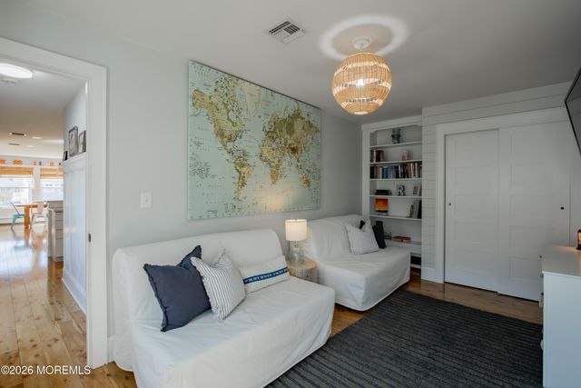 31 Washington Avenue, Highlands, NJ 07732