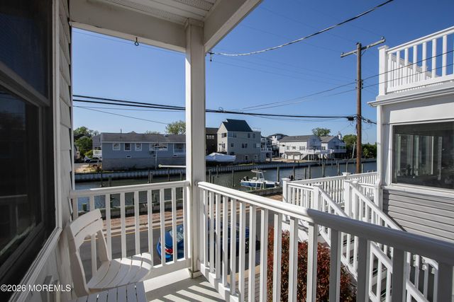 31 Washington Avenue, Highlands, NJ 07732