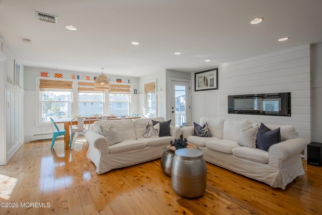 31 Washington Avenue, Highlands, NJ 07732
