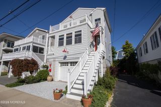 31 Washington Avenue, Highlands, NJ 07732