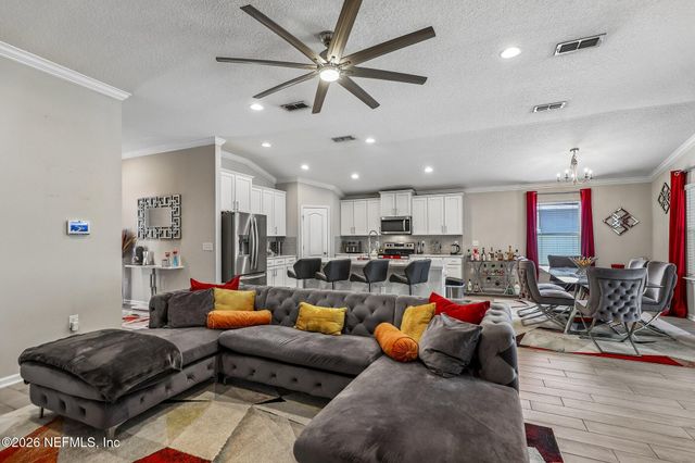 7924 ISLAND FOX Road, Jacksonville, FL 32222