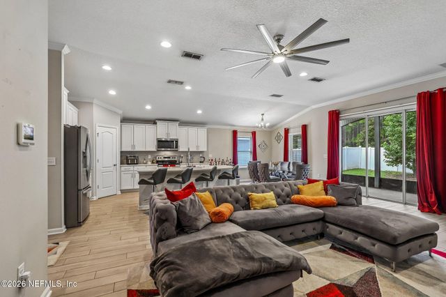 7924 ISLAND FOX Road, Jacksonville, FL 32222