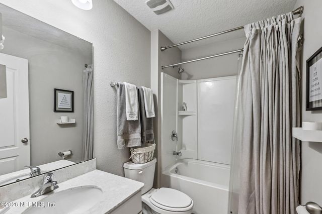 7924 ISLAND FOX Road, Jacksonville, FL 32222