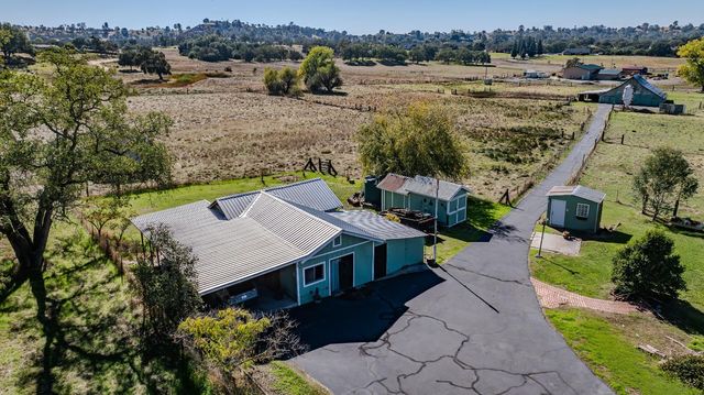 4900 Curran Rd, Ione, CA 95640