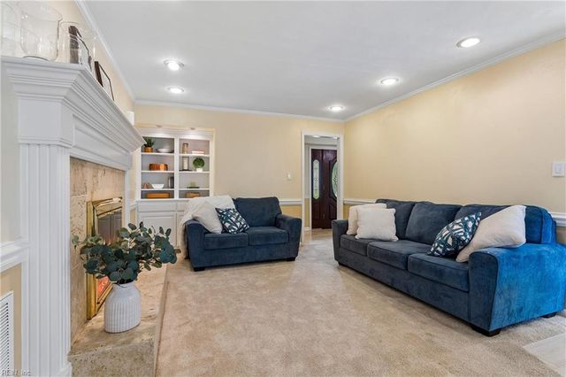 657 E Coral KY, Virginia Beach, VA 23452