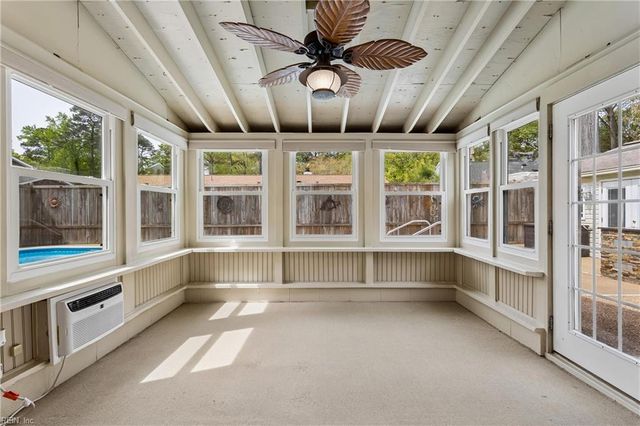 657 E Coral KY, Virginia Beach, VA 23452