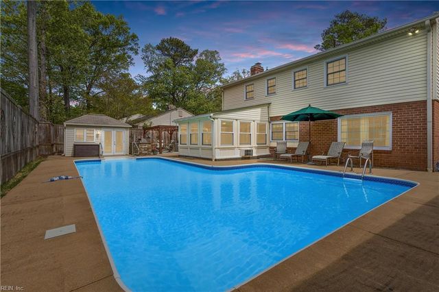 657 E Coral KY, Virginia Beach, VA 23452