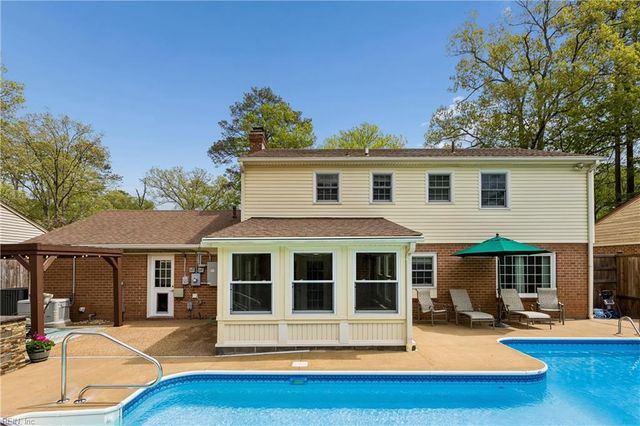 657 E Coral KY, Virginia Beach, VA 23452