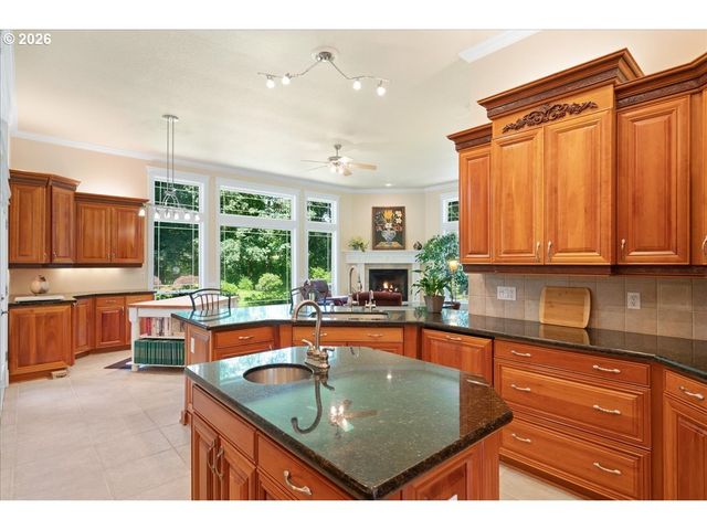 6737 TESSA Ln Ne, Silverton, OR 97381