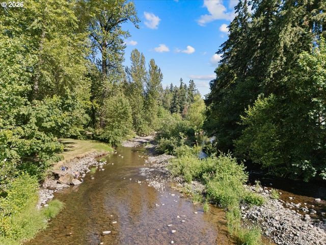 6737 TESSA Ln Ne, Silverton, OR 97381