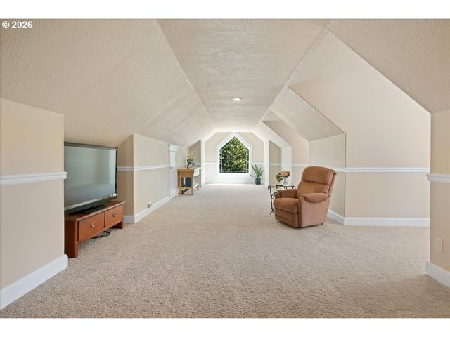 6737 TESSA Ln Ne, Silverton, OR 97381