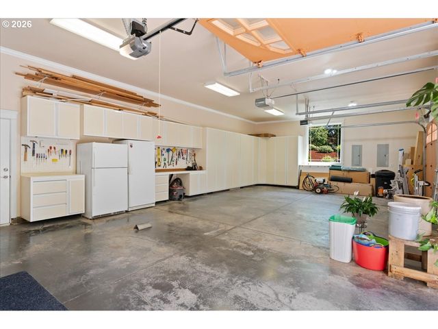 6737 TESSA Ln Ne, Silverton, OR 97381