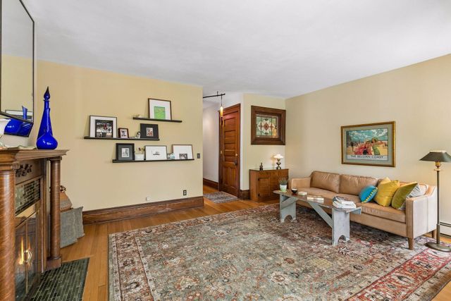 593 Laurel Avenue 3E, Saint Paul, MN 55102