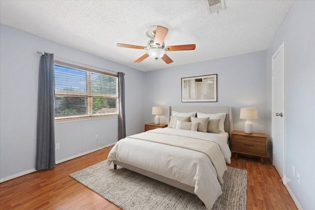 5431 Kings Manor Drive, Lake Dallas, TX 75065