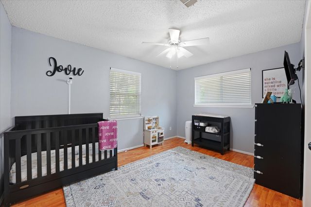 5431 Kings Manor Drive, Lake Dallas, TX 75065