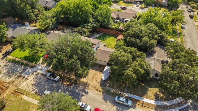 5431 Kings Manor Drive, Lake Dallas, TX 75065