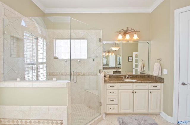 12896 Saint Andrew Drive, Athens, AL 35611