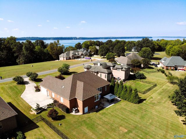 12896 Saint Andrew Drive, Athens, AL 35611