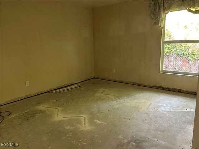 2254 Crystal DR, Fort Myers, FL 33907