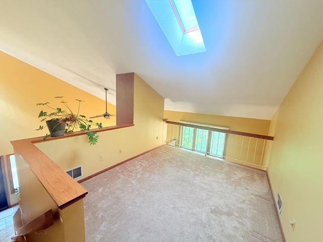 679 Dorland Road S, Maplewood, MN 55119