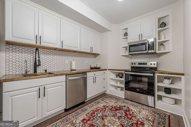 6232 Benbrooke Drive NW, Acworth, GA 30101