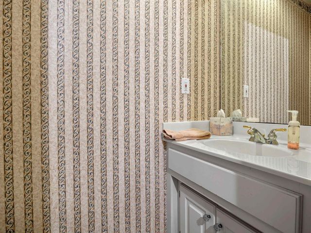 397 Lake Road, Inman, SC 29349