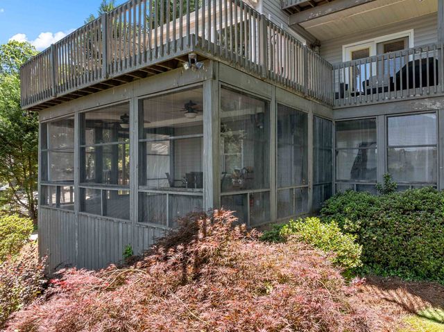 397 Lake Road, Inman, SC 29349