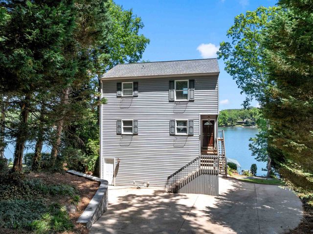 397 Lake Road, Inman, SC 29349