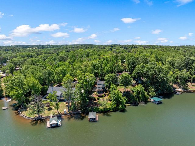 397 Lake Road, Inman, SC 29349