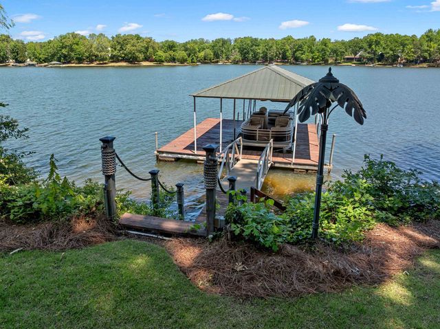 397 Lake Road, Inman, SC 29349