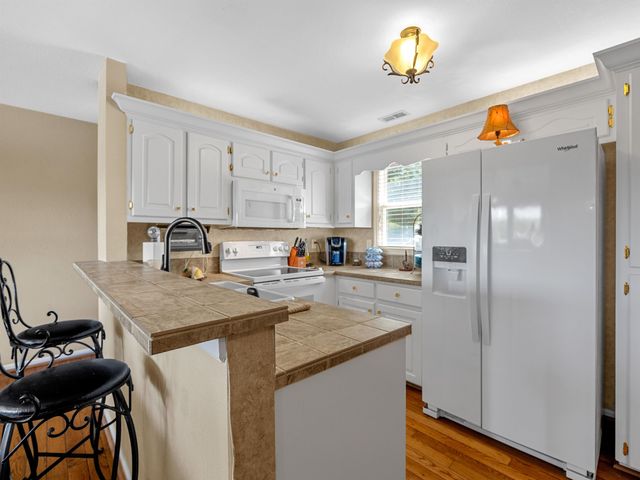 397 Lake Road, Inman, SC 29349