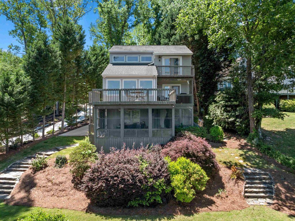 397 Lake Road, Inman, SC 29349