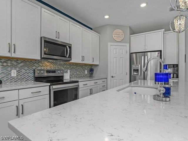 17581 Ashcomb WAY, Estero, FL 33928